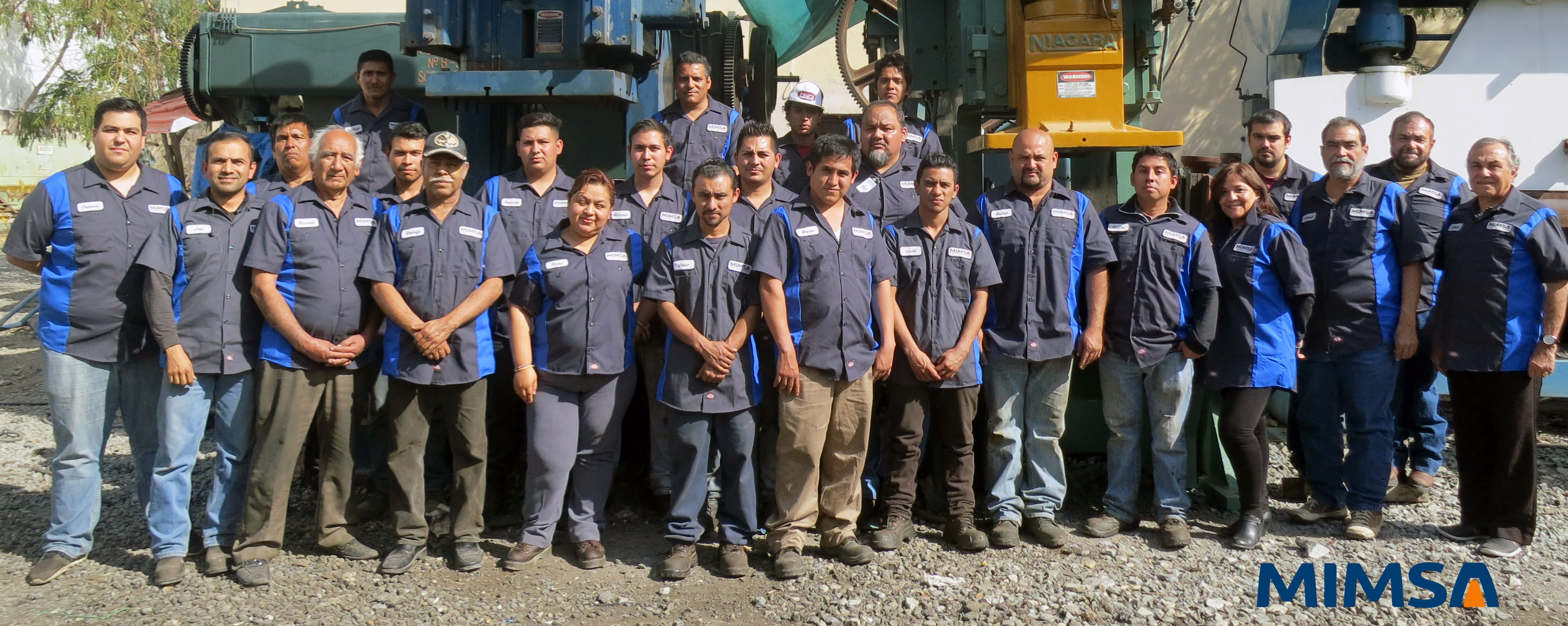Equipo de técnicos especialistas en maquinaria MIMSA